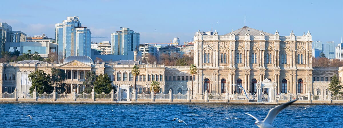 Dolmabahçe Palace Entrance Fee & Visitor Guide (2025)